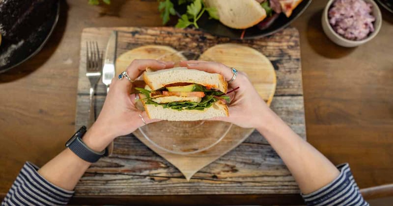 Creating a Customer-Centric Food Chain with Sensing-as-a-Service